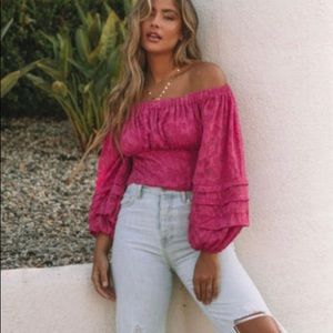 NWOT VICI Textured Off The Shoulder Blouse - XSMALL